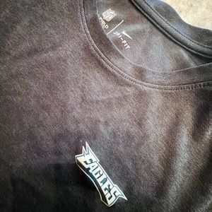 Nike Philadelphia Eagles “on field” dry fit workout shirt